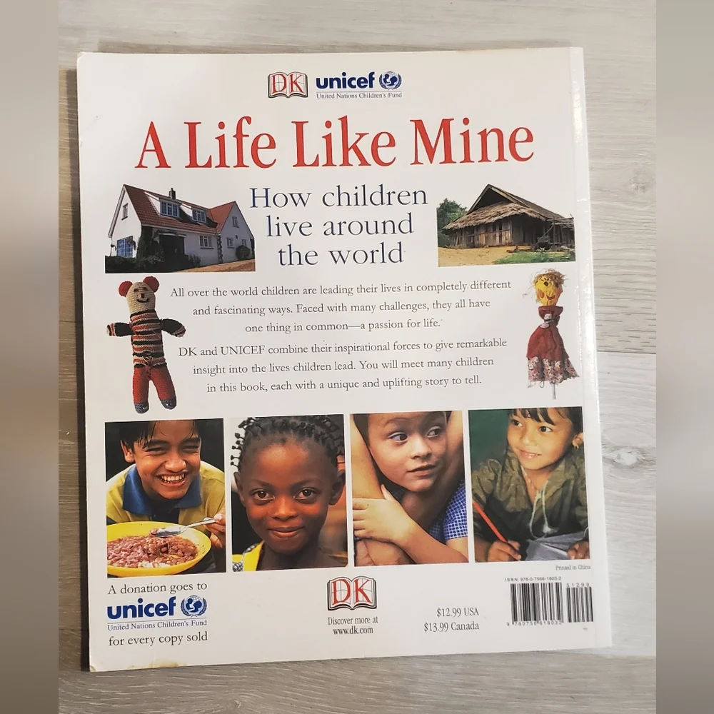 Children's non-fiction book - Picture 2 of 5